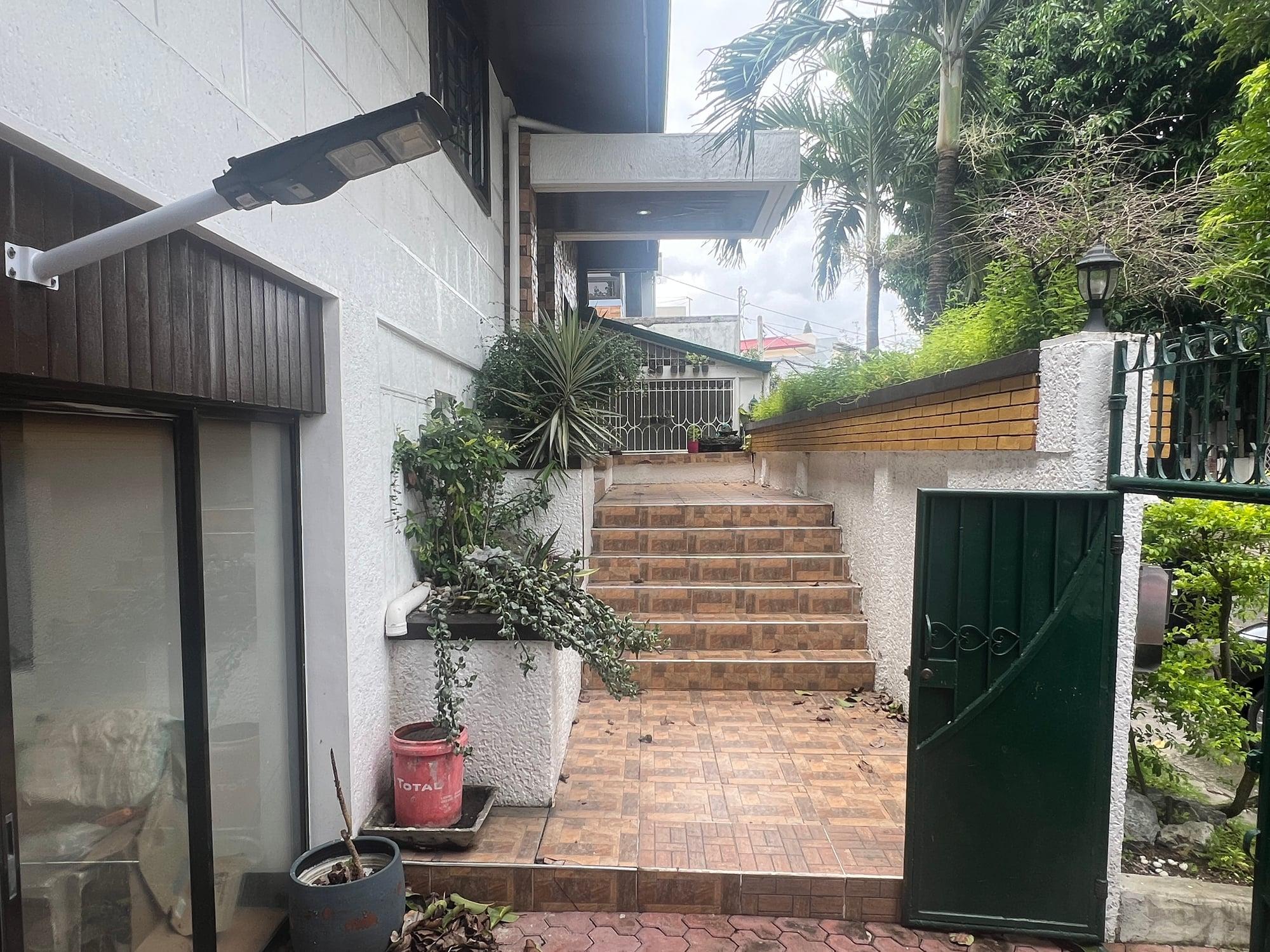 Spacious and Elegant 5 Bedroom House For Sale – Bf Resort Village - Image 2