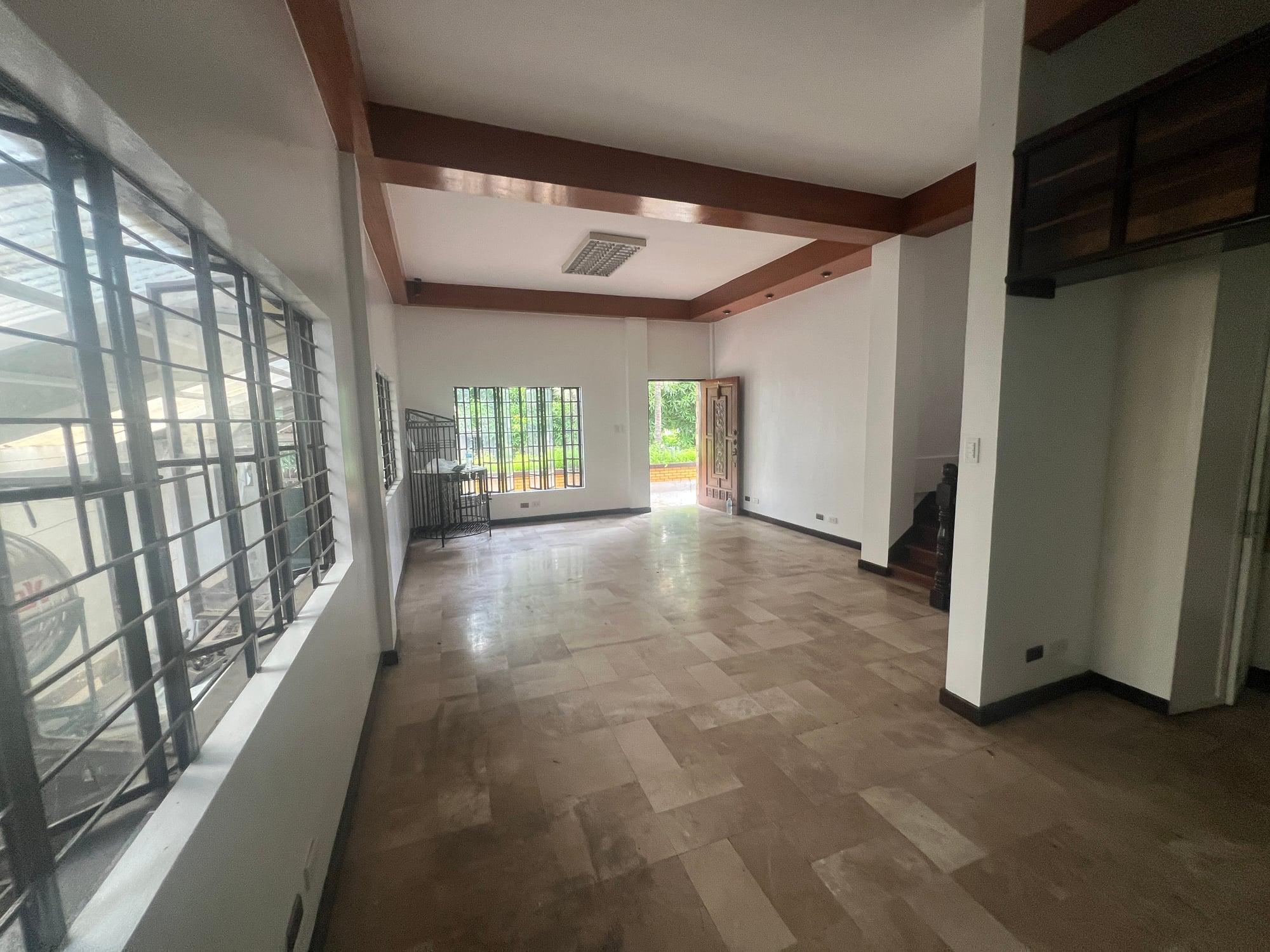 Spacious and Elegant 5 Bedroom House For Sale – Bf Resort Village - Image 5