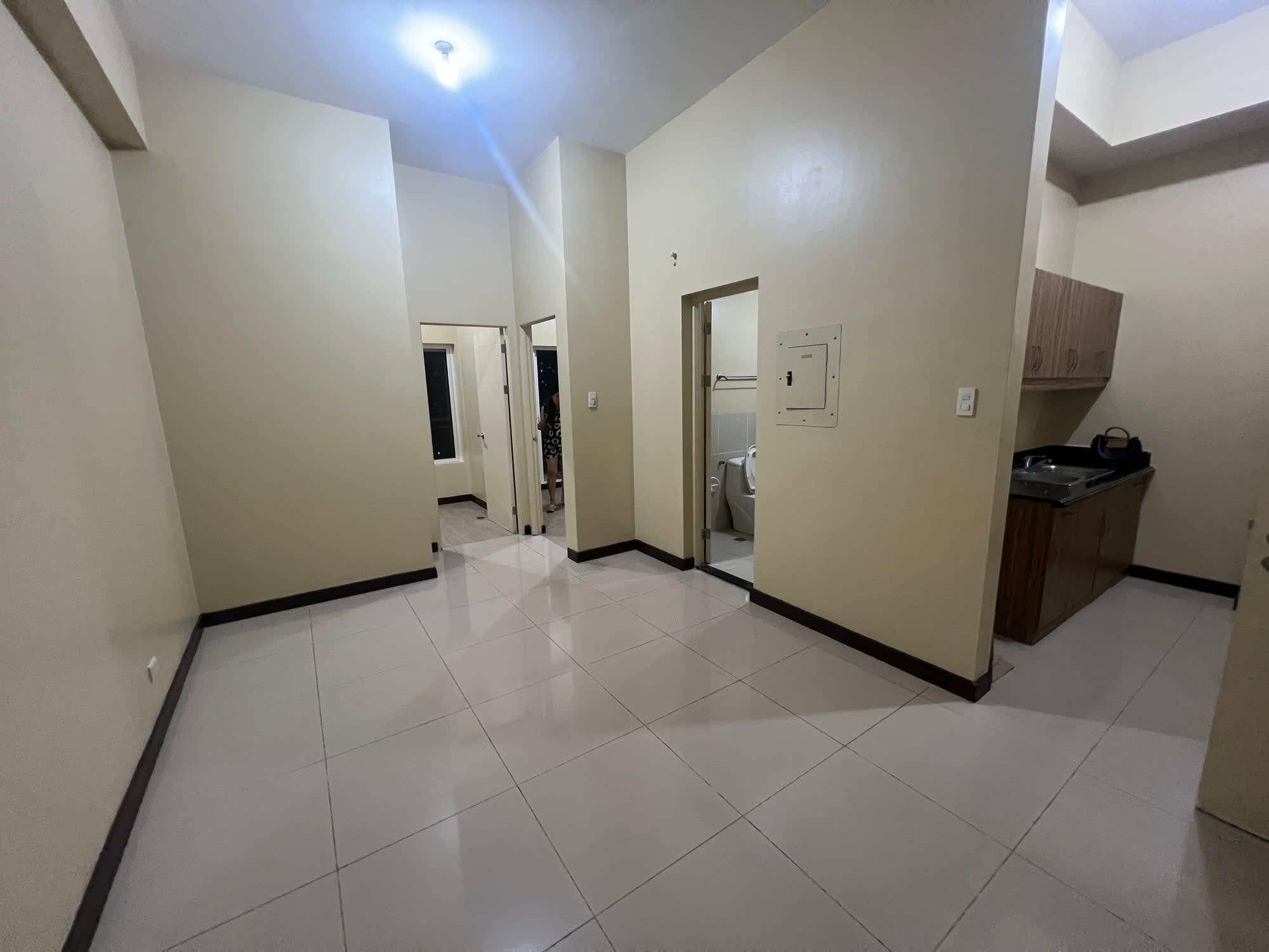 2 Bedroom Condo Unit for Lease at Brio Tower, Makati - Image 3