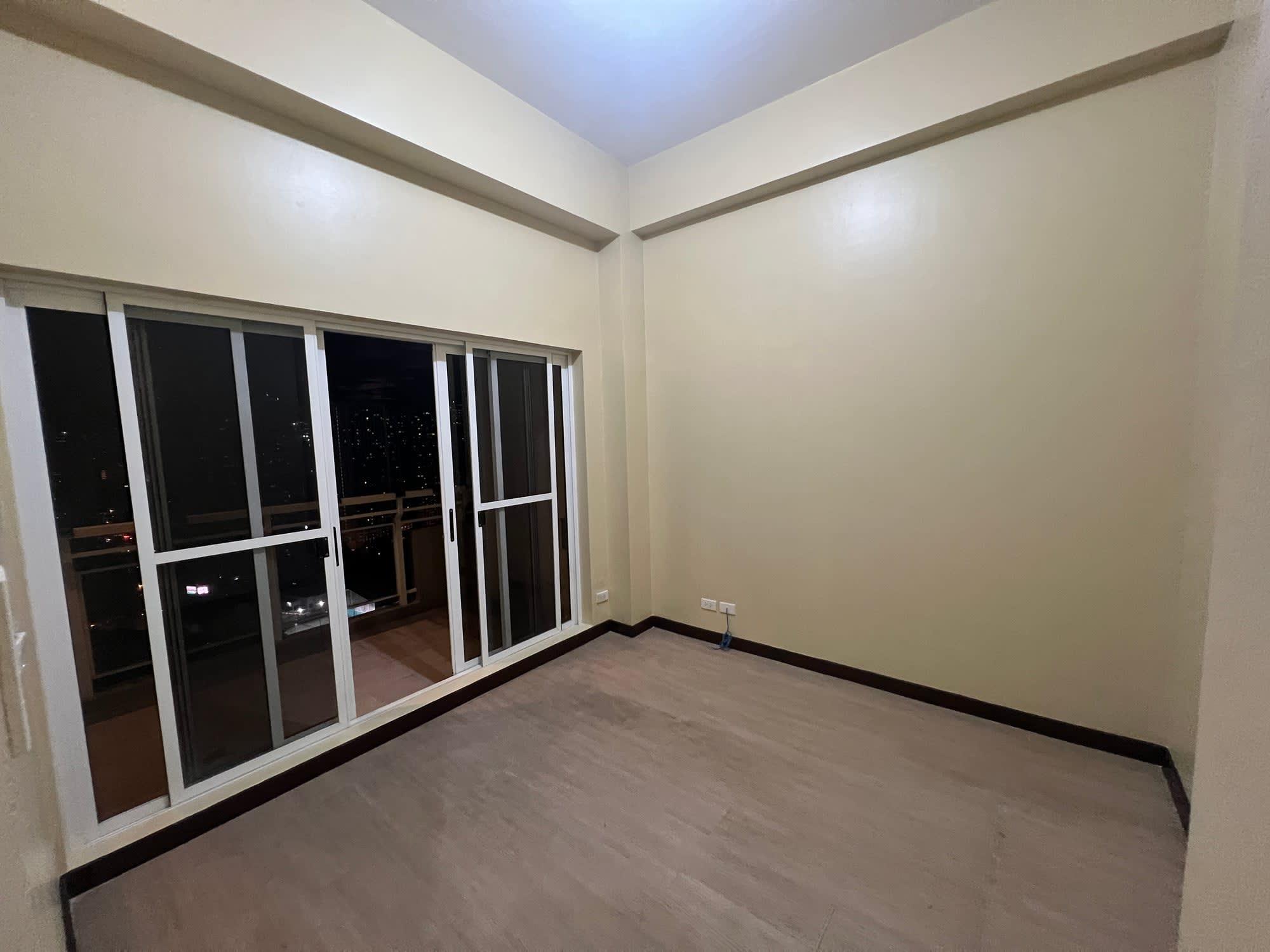 2 Bedroom Condo Unit for Lease at Brio Tower, Makati - Image 4
