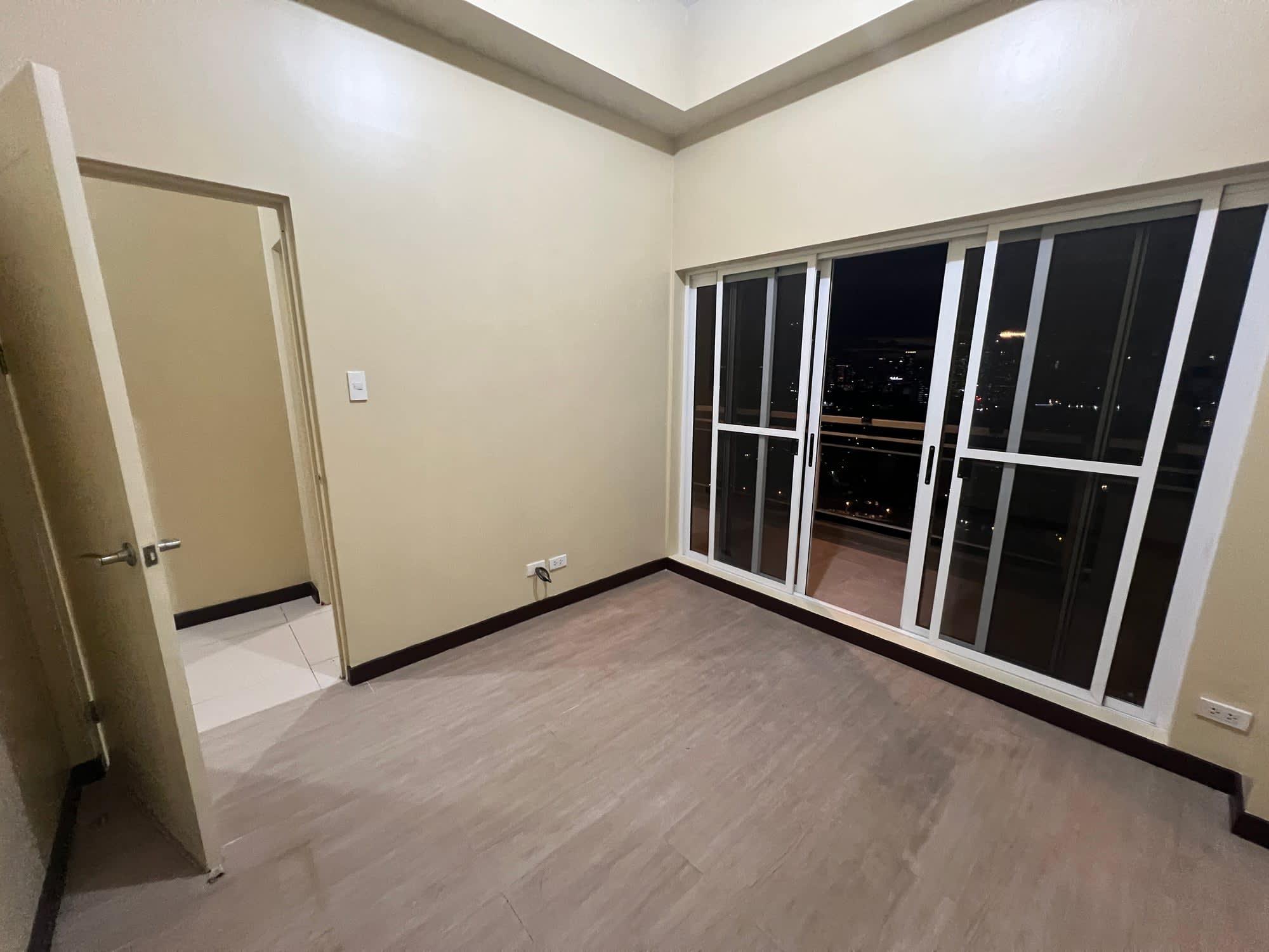 2 Bedroom Condo Unit for Lease at Brio Tower, Makati - Image 5