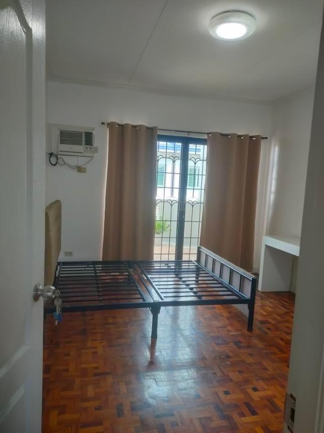 Cozy Semi-Furnished Townhouse in San Antonio Village, Makati - Image 7