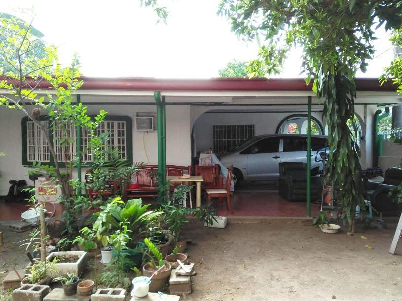 3 Bedroom Bungalow House and Lot for Sale in Pulang Lupa Dos, Las Pinas City - Image 1