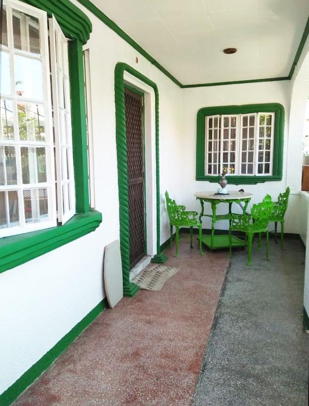 3 Bedroom Bungalow House and Lot for Sale in Pulang Lupa Dos, Las Pinas City - Image 3