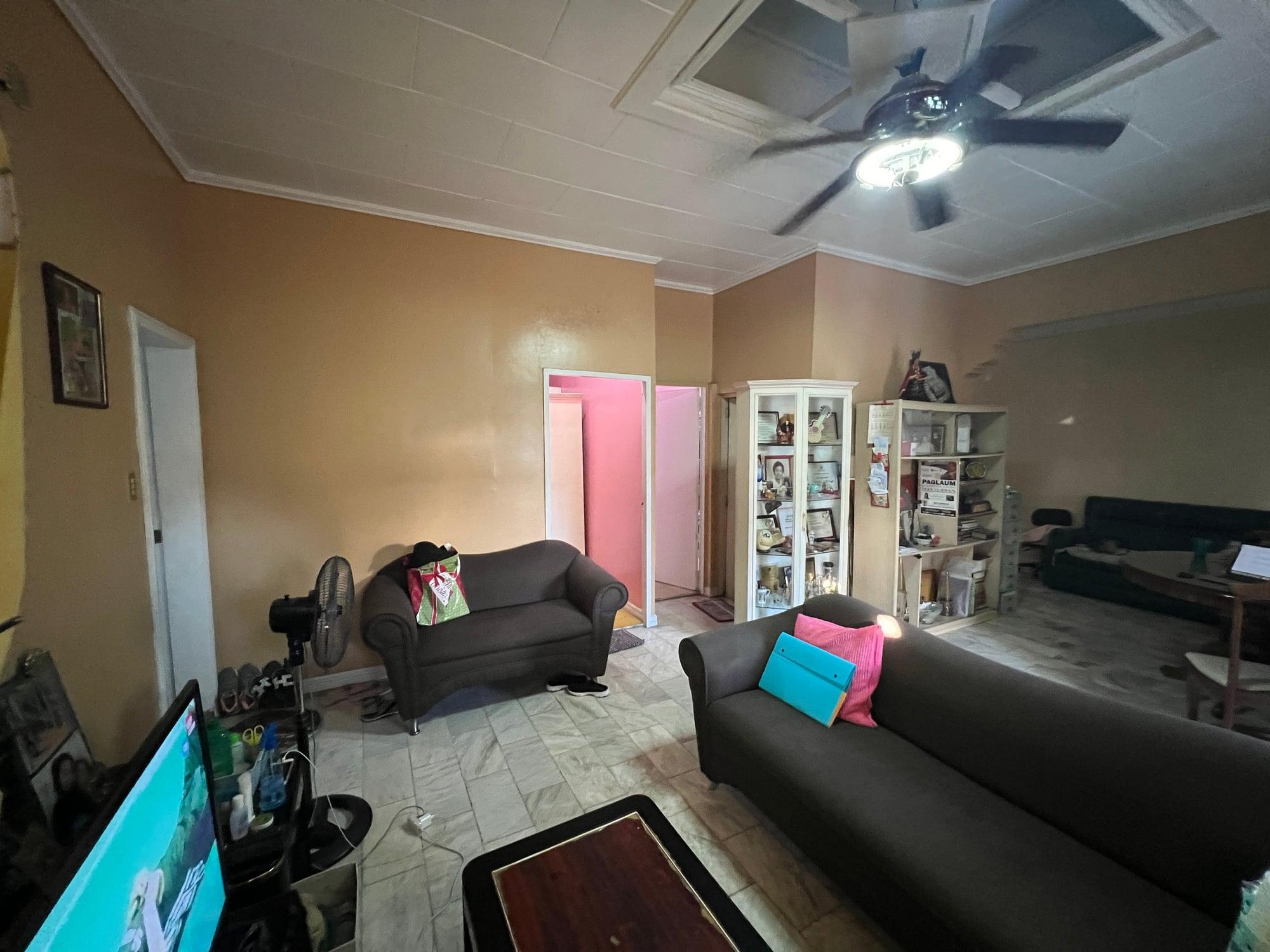 3 Bedroom Bungalow House and Lot for Sale in Pulang Lupa Dos, Las Pinas City - Image 9