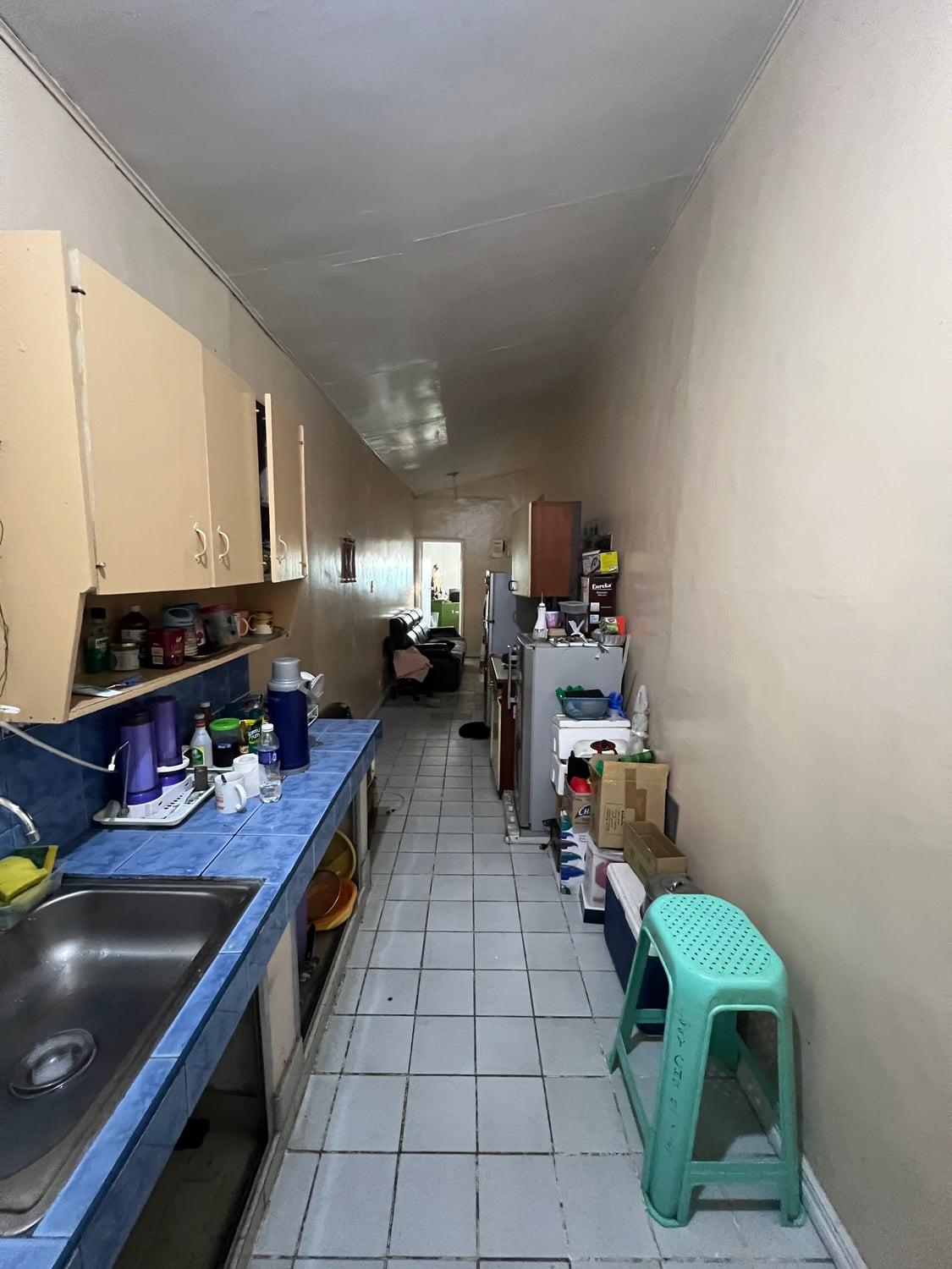 3 Bedroom Bungalow House and Lot for Sale in Pulang Lupa Dos, Las Pinas City - Image 10