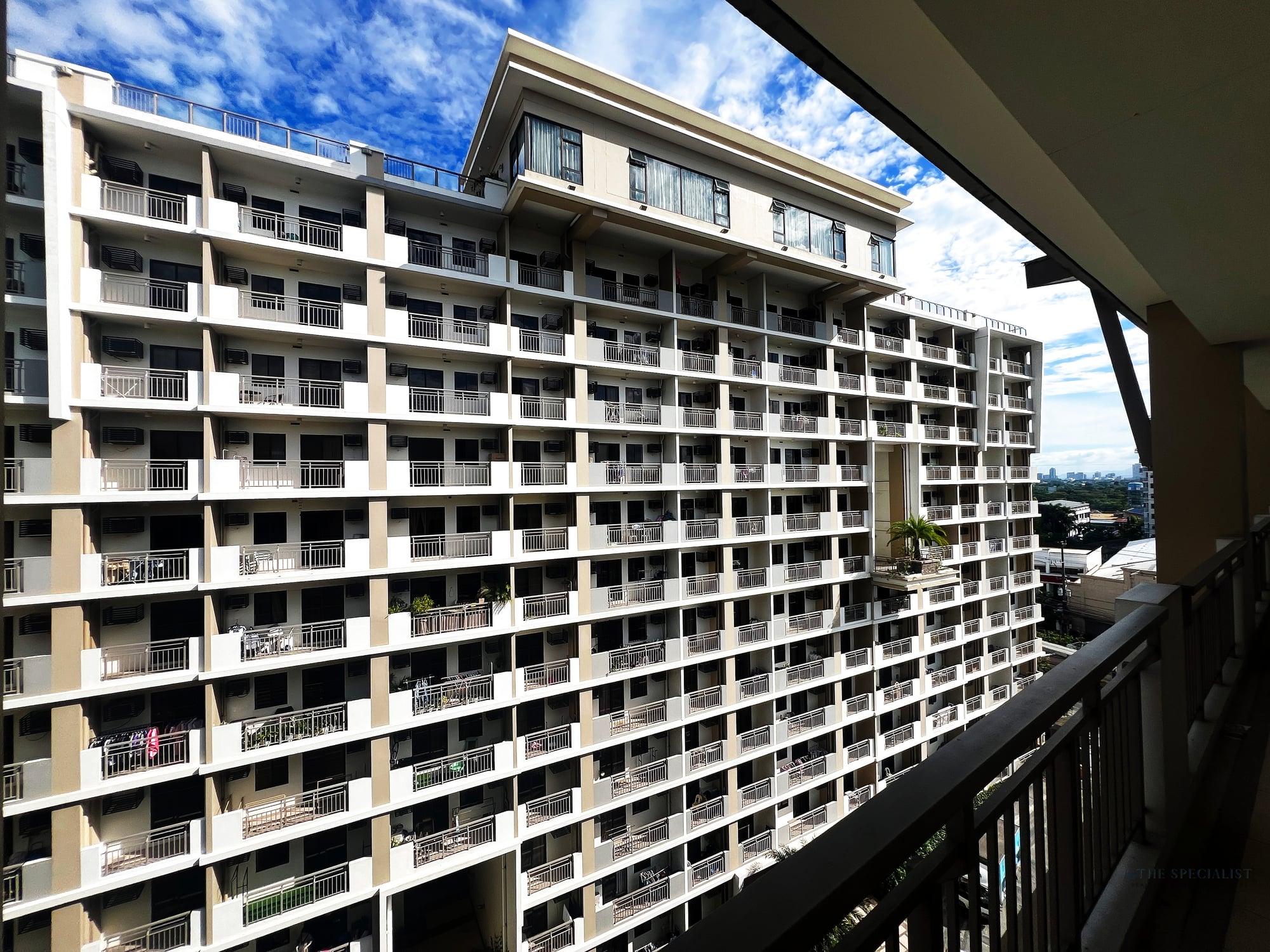 2 Bedroom Unit For Sale at DMCI Calathea Place, Sucat, Paranaque - Image 3