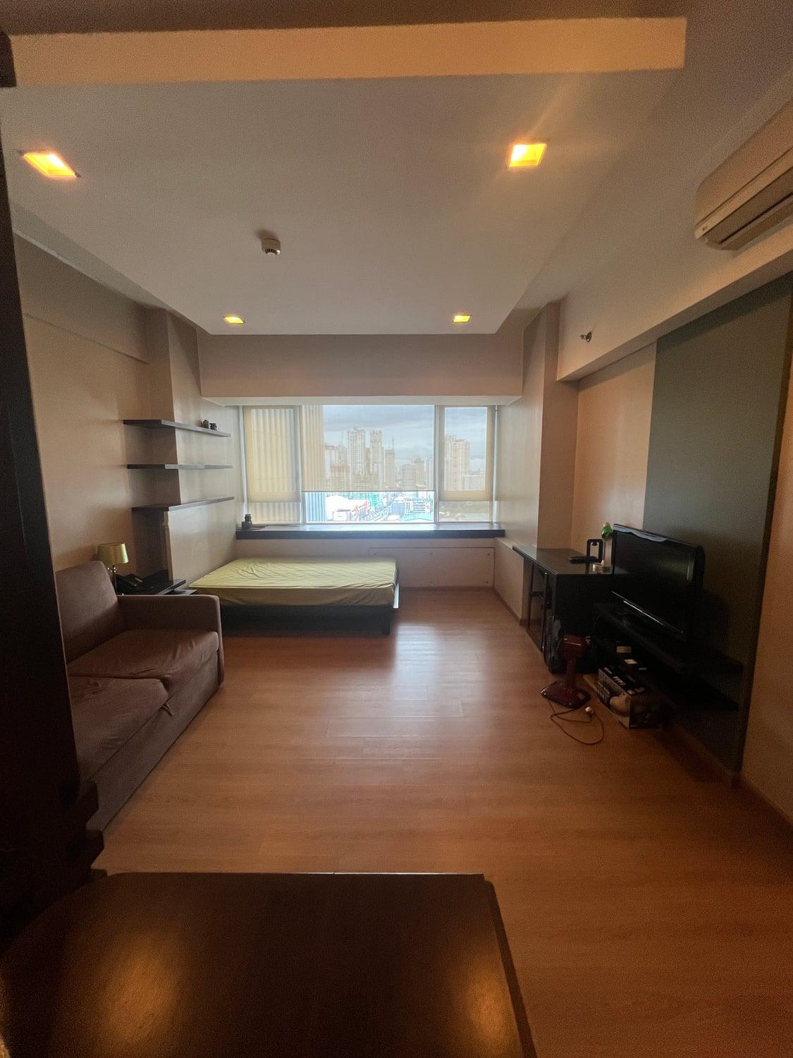 Studio Unit for Sale | The St. Francis Shangri-La Place, EDSA, Mandaluyong - Image 3