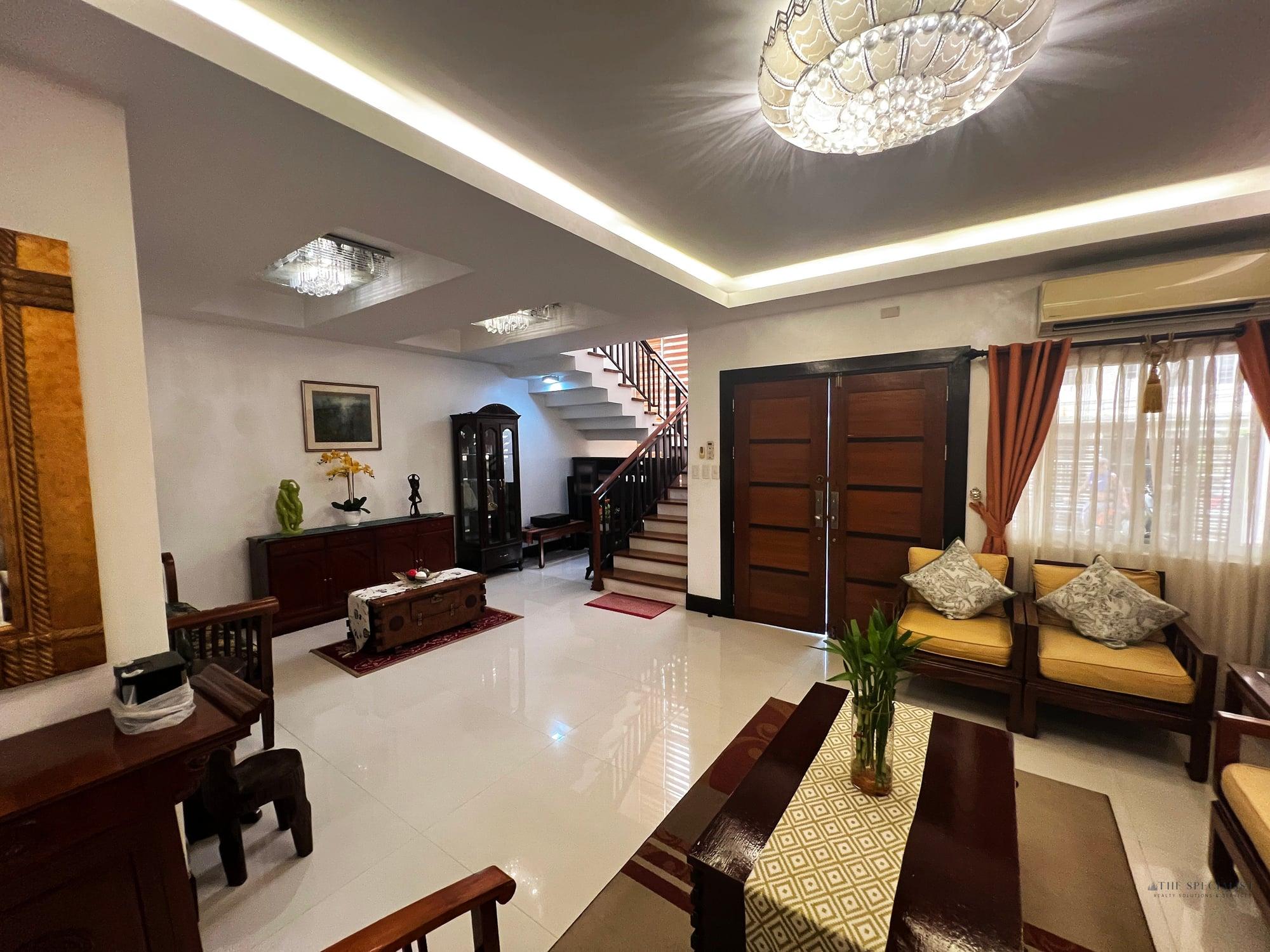 For Sale | 4-Bedroom House and Lot in Merville Park | Spacious 330 Sqm Floor Area - Image 1