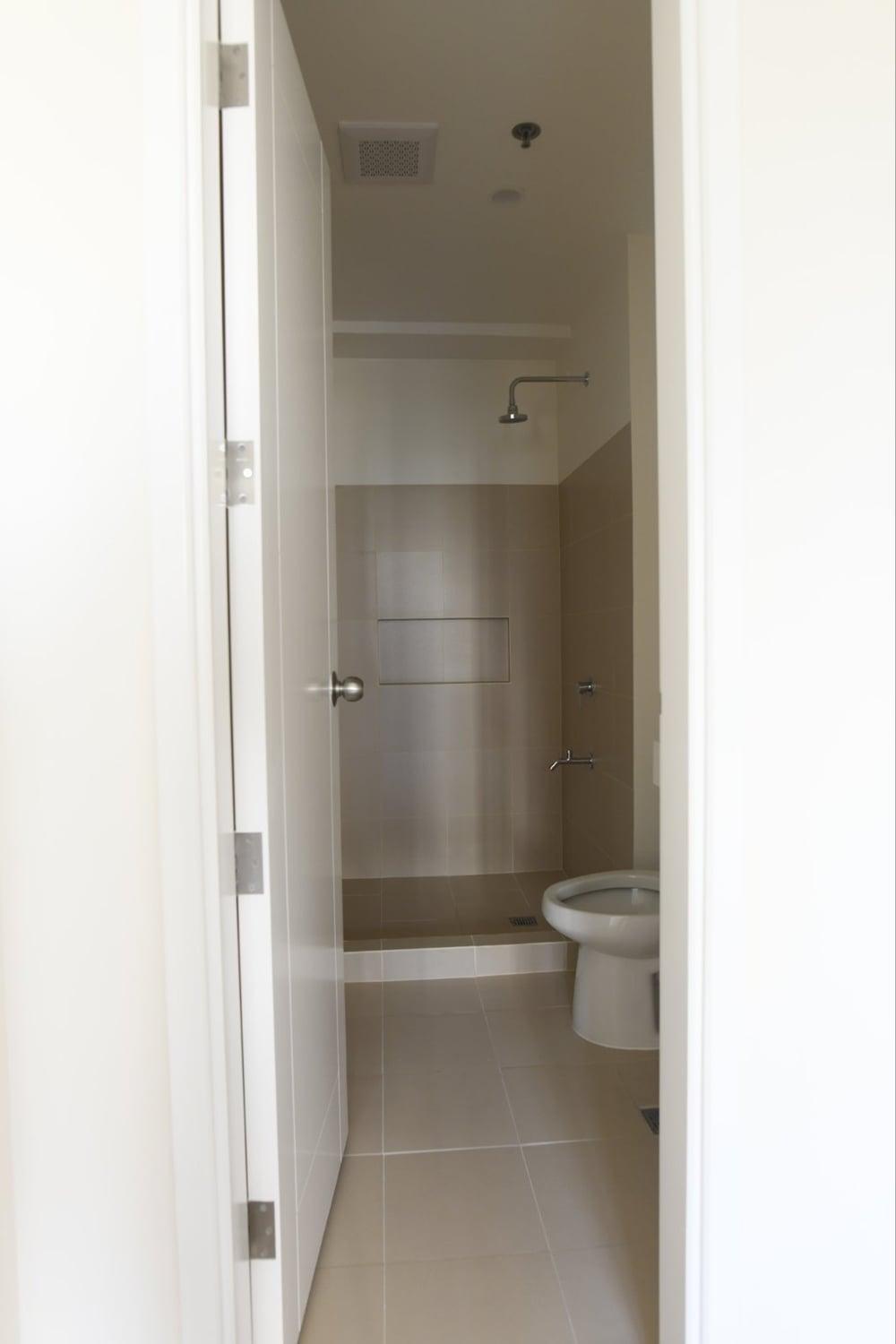 2BR Prime Condo Unit in Fordham Tower, Eastbay Residences, Muntinlupa - Image 12