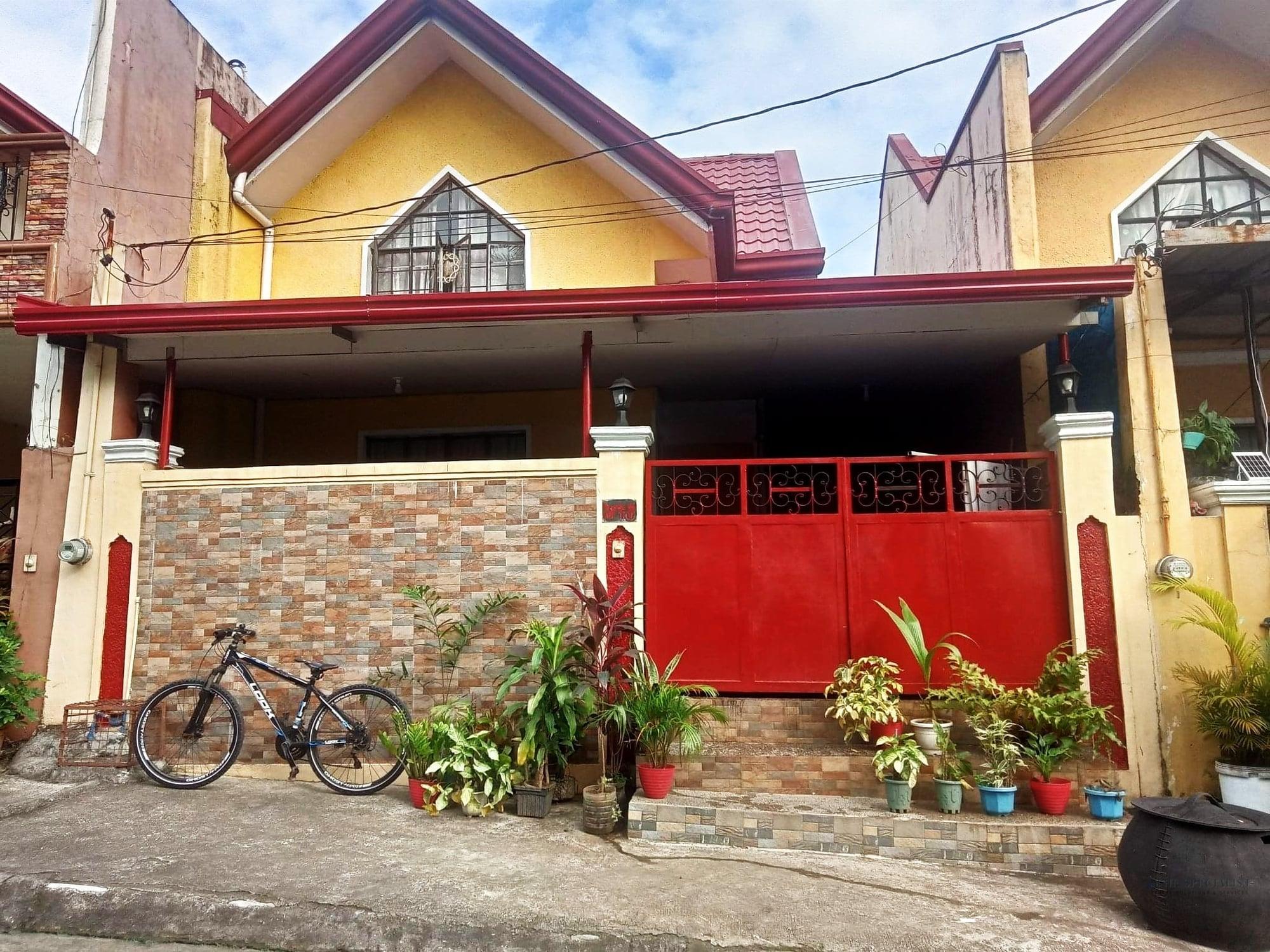 For Sale 3-Bedroom Townhouse • Residenza Subdivision Camarin, Caloocan - Image 1