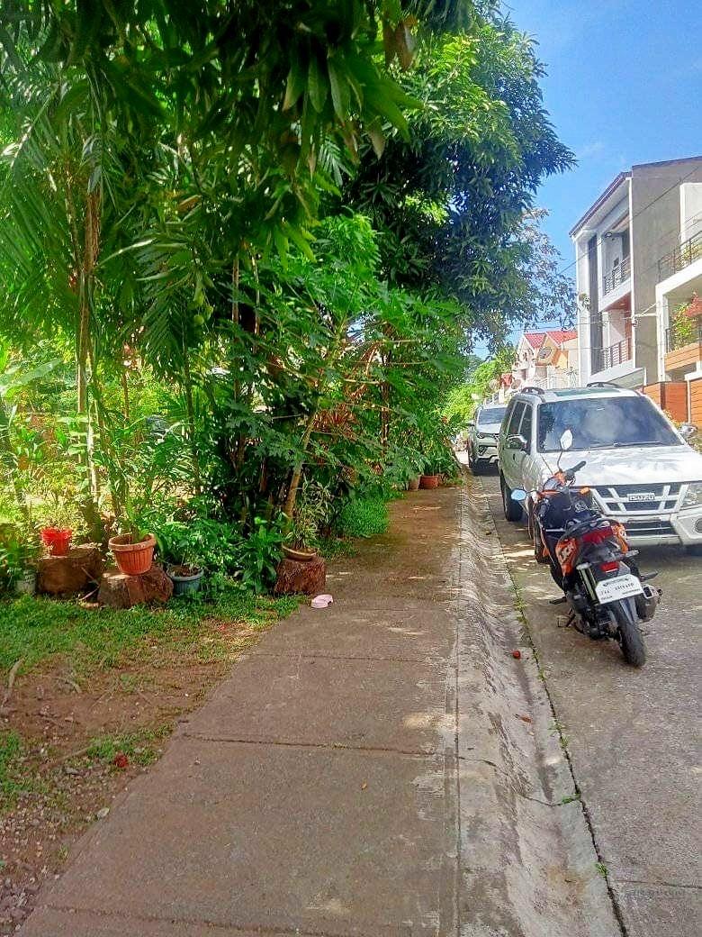 For Sale 3-Bedroom Townhouse • Residenza Subdivision Camarin, Caloocan - Image 5