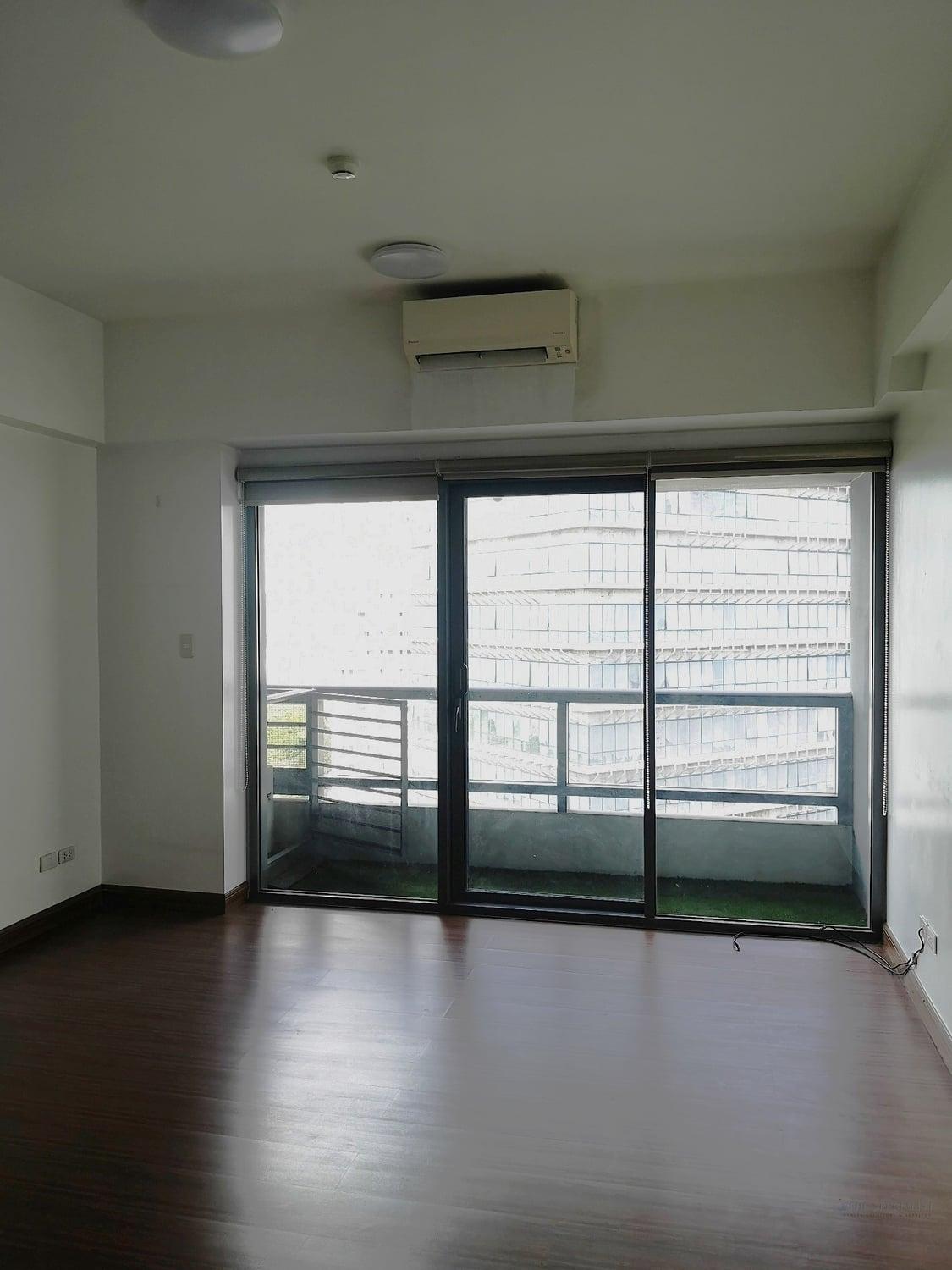For Sale: Semi-Furnished 1-Bedroom Unit Shang Salcedo - Image 1